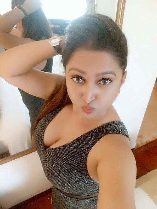 Escort Service Mishti In Delhi